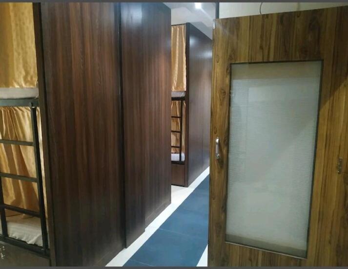 Almas Dormitory 24 Hours Aircondition Bombay Exterior foto