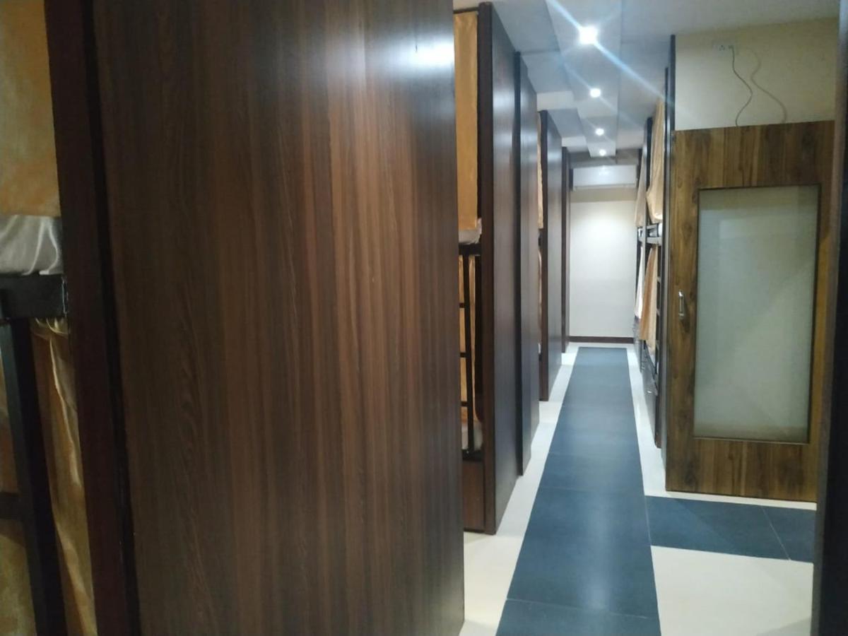 Almas Dormitory 24 Hours Aircondition Bombay Exterior foto